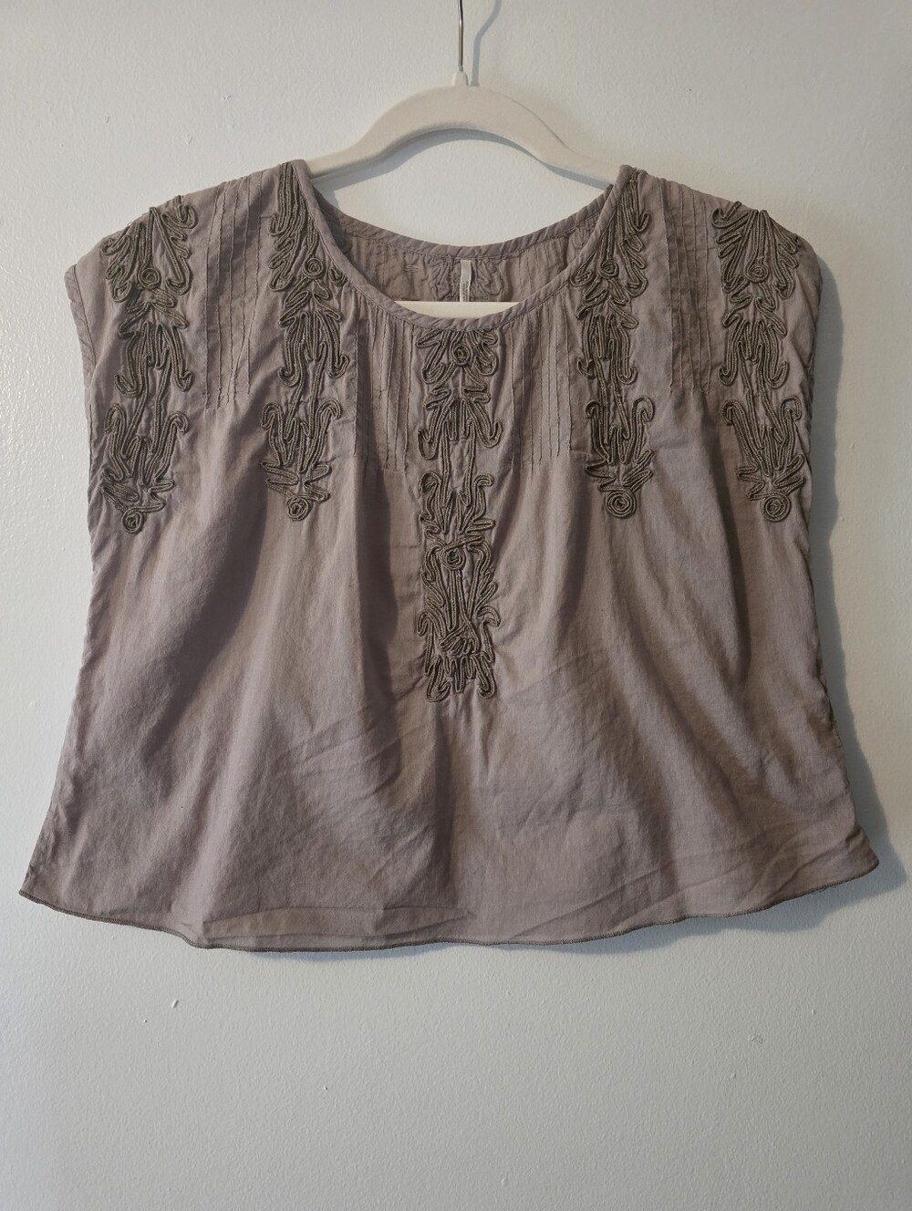 Free People 100% Cotton Cropped Tan Blouse With Shoulder Snap Details, Size S